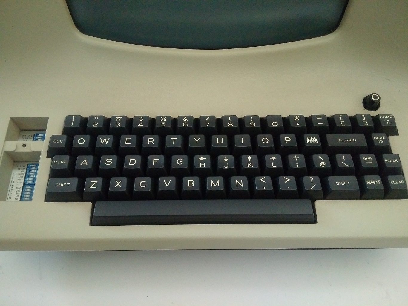 ADM-3A_keyboard_cb140