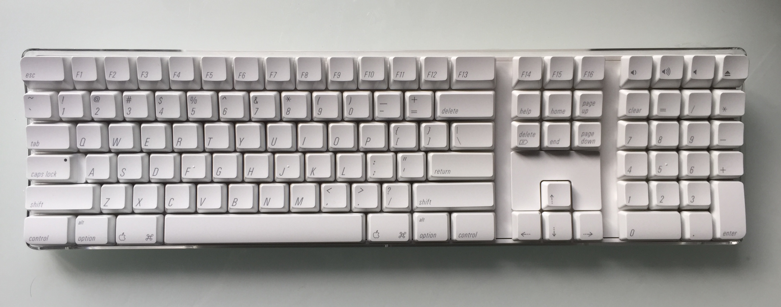 Apple-Keyboard-A1016-1